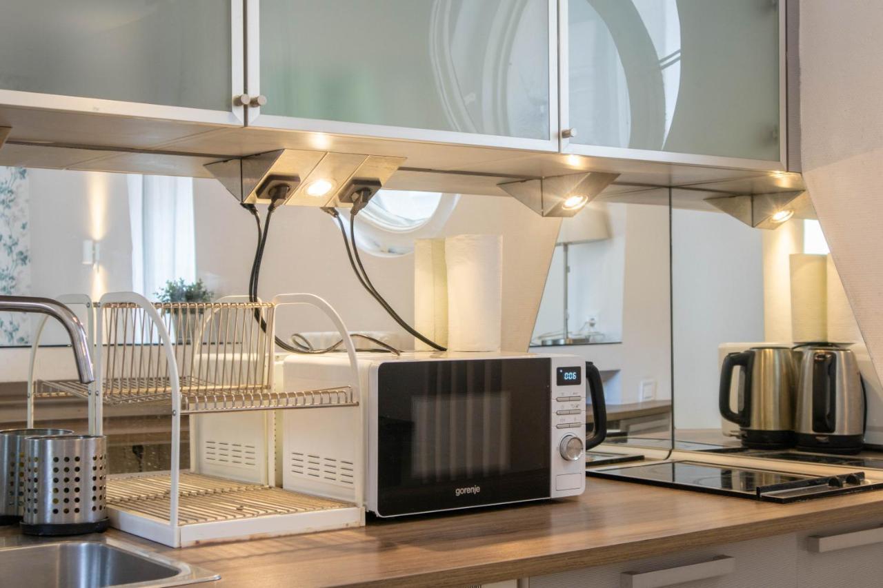 D.Five Iranyi Apartment Будапеща Екстериор снимка